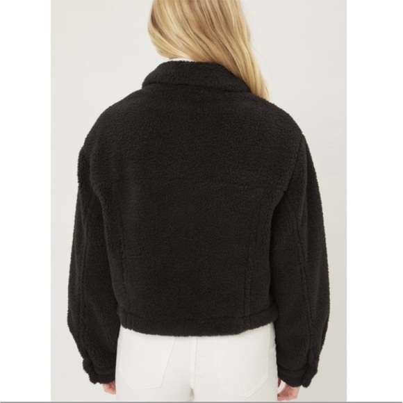 WOMENS BUTTONED TEDDY FAUX FUR CROPPED JACKET - Picture 2 of 3